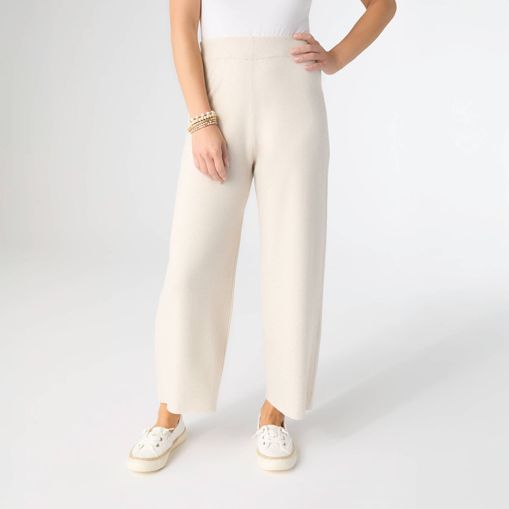 Lightweight Heavenly-Luxe Crop Bottom