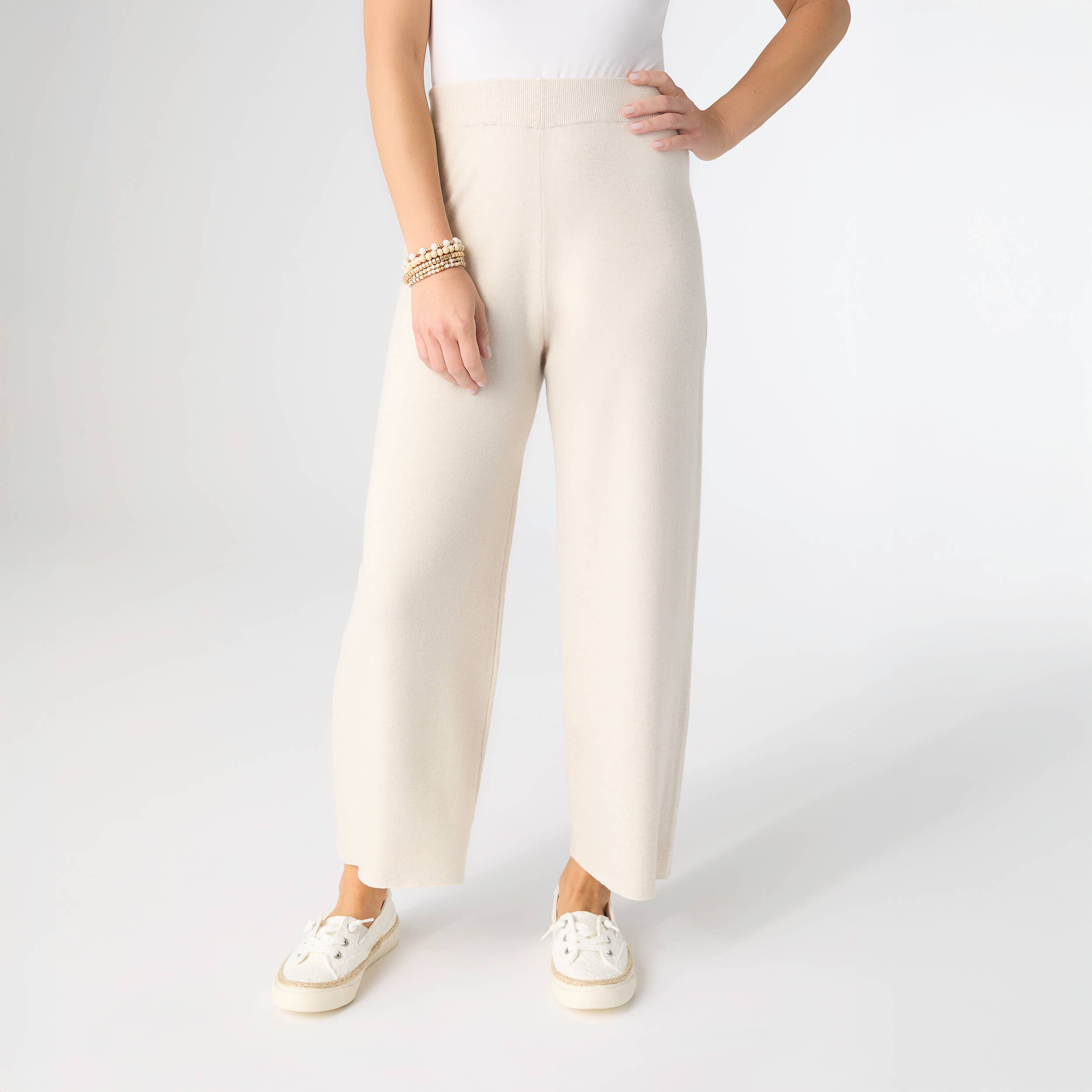 Lightweight Heavenly-Luxe Crop Bottom