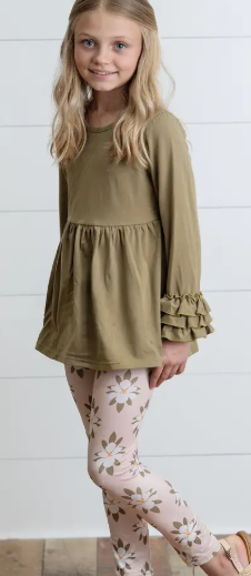 Girls Sage Ruffle/legging Set