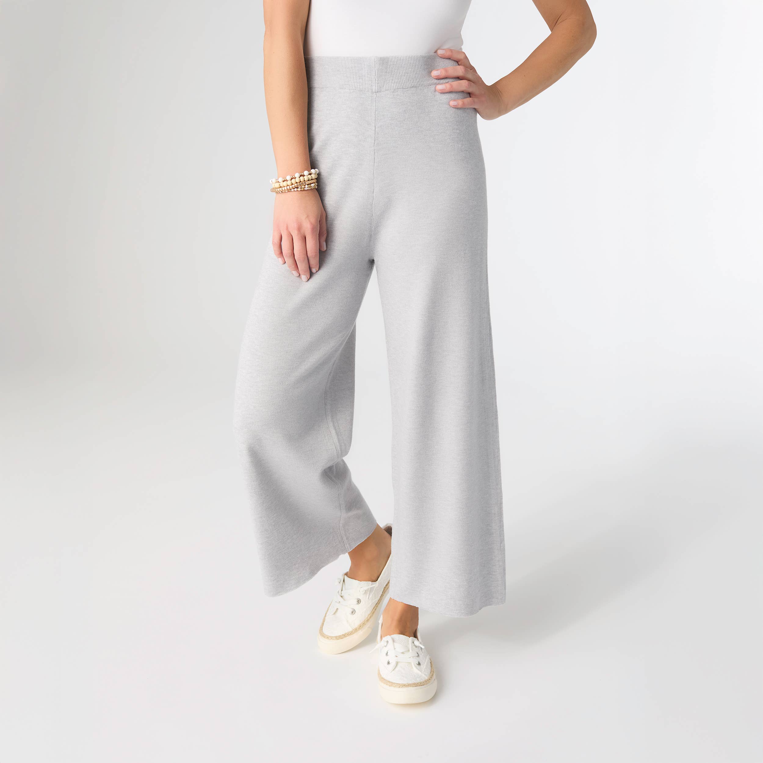 Lightweight Heavenly-Luxe Crop Bottom
